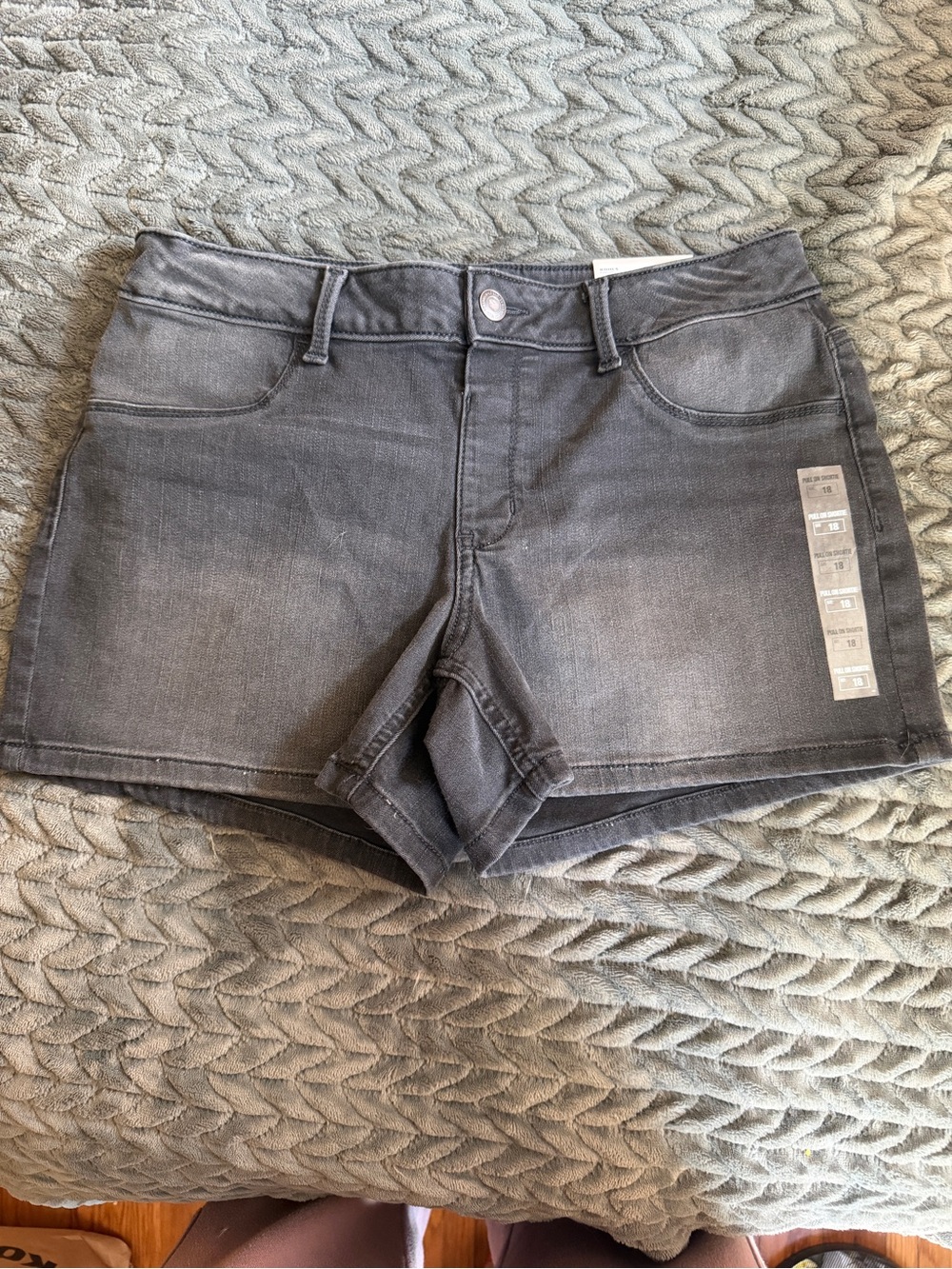 Dark Gray Denim Shorts - Casual Mid-Rise Style